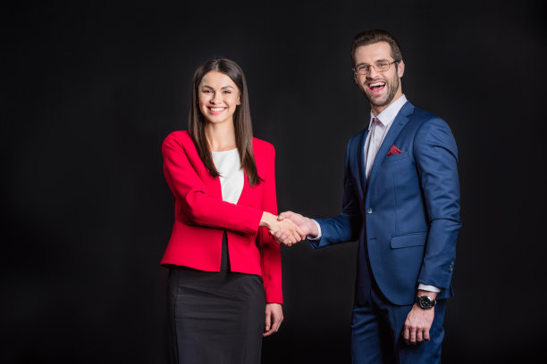 男人和女人握手图片下载