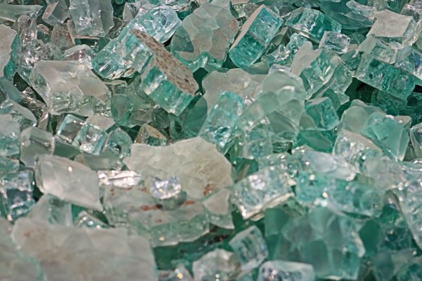 全框破碎安全玻璃图片下载