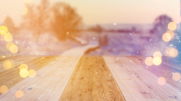 木制平台与冬季景观背景图片下载