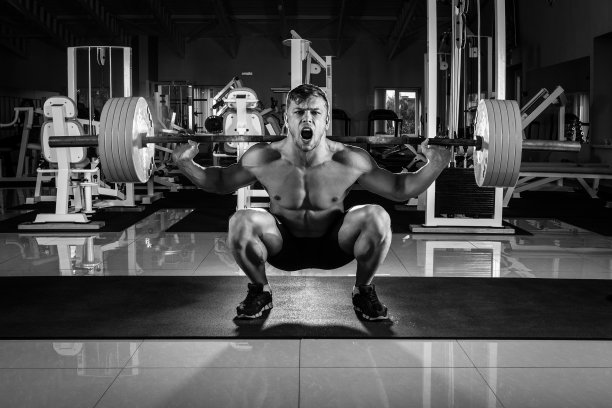 健身房的男人图片下载