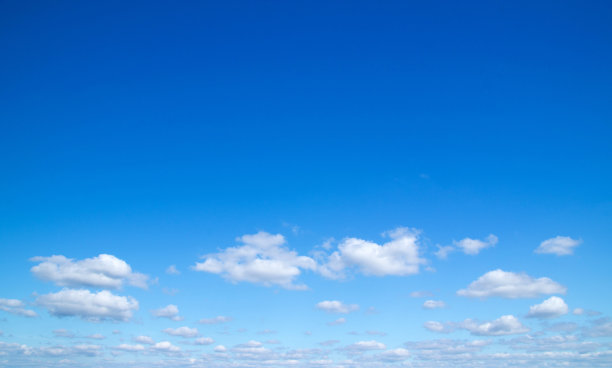 蓝色的天空图片下载