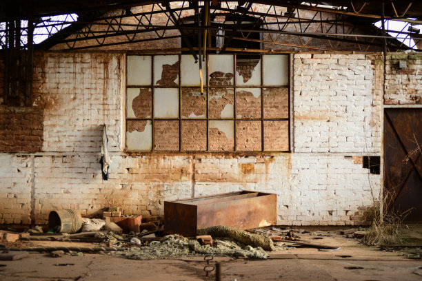 废弃的工厂墙图片下载