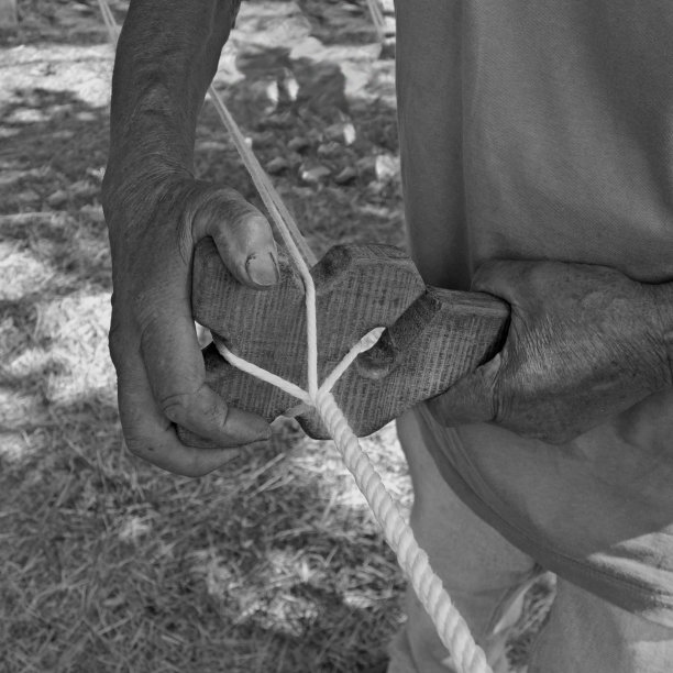 比热地区的传统与古老的石头图片下载