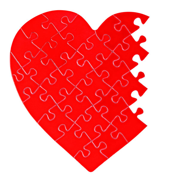 心形的不完整的拼图图片下载