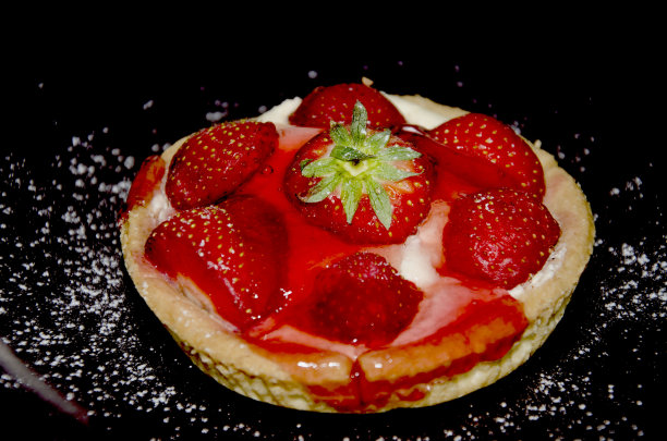 草莓馅饼图片下载