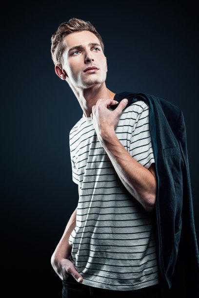 对年轻的商人来说，这是个不错的概念图片下载