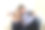 男人和小女儿用手机自拍图片下载