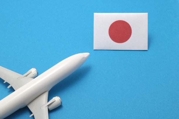 乘飞机去日本旅行。图片下载