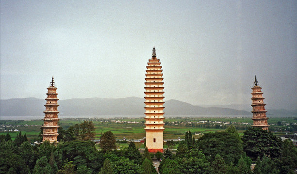 大理著名的三座宝塔图片下载