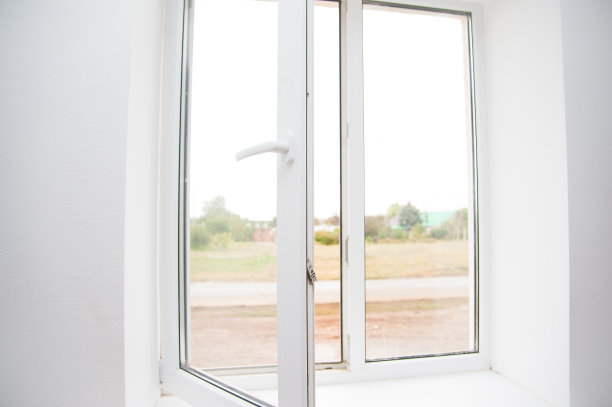 现代住宅的窗户图片下载