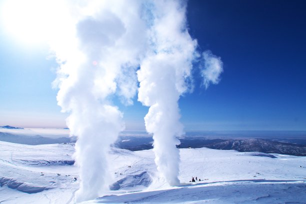 朝霞在一个极好的景色图片下载
