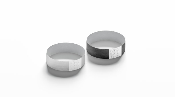 空白的黑色和白色纸腕带模型图片下载