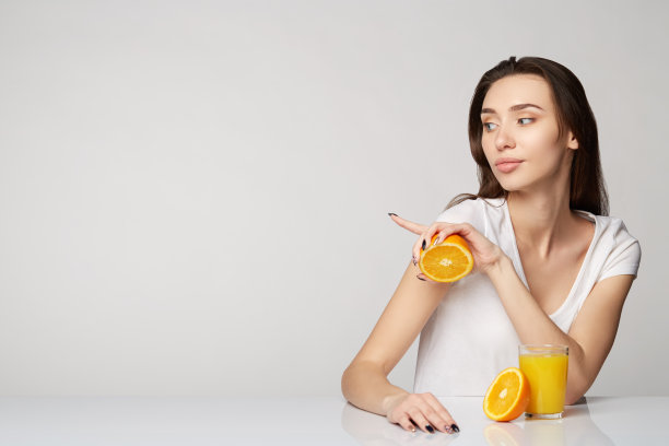 女人，女孩，水果和橙子图片下载