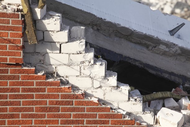 大楼塌了图片下载