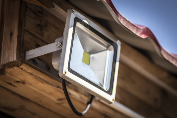 园领导的关注图片下载