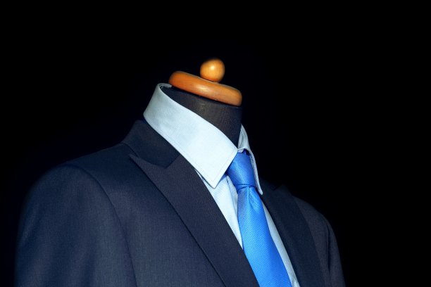 优雅的西装图片下载