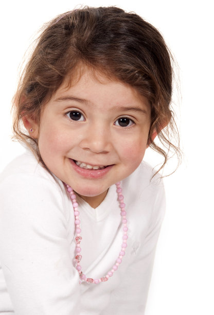 开朗的女孩图片下载