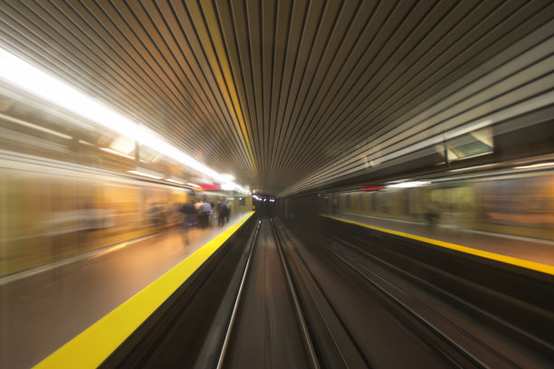 地铁图片下载