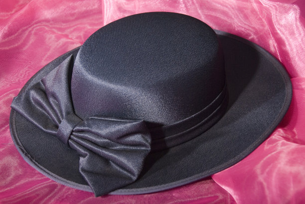 女士们的衣服帽子图片下载