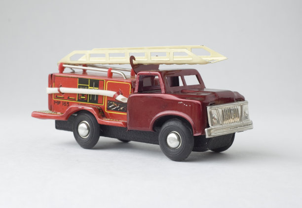 老式玩具消防车图片下载