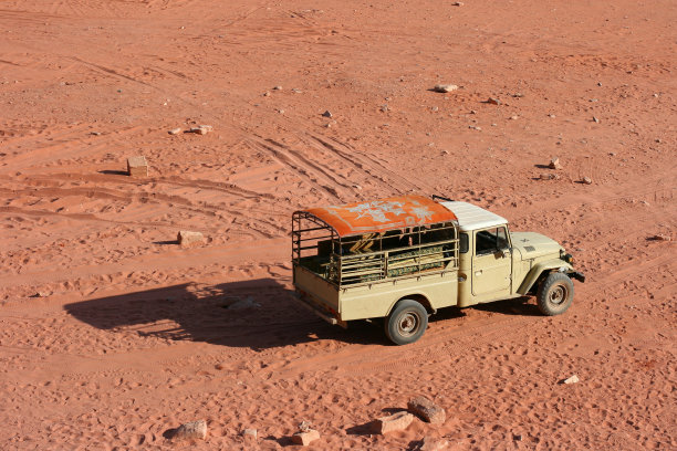 贝都因吉普车图片下载