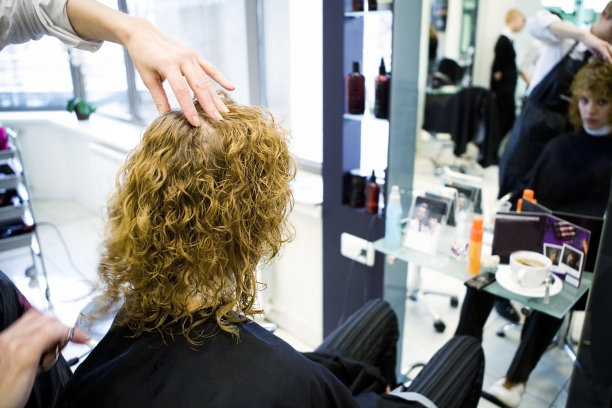 剪头发图片下载