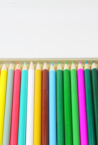 彩色铅笔图片下载