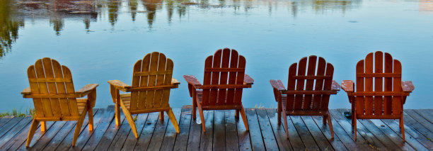 码头上的椅子图片下载