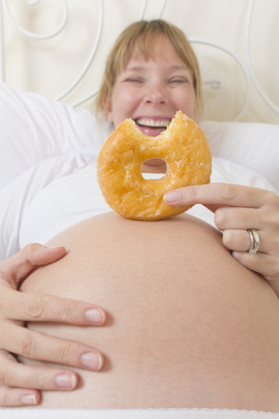 幸福的孕妇图片下载