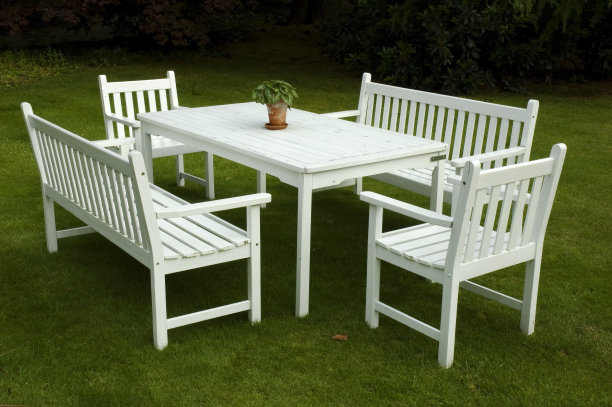 英国花园桌椅图片下载
