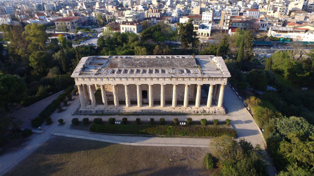 希腊阿提卡，雅典历史中心古阿格拉考古遗址的无人机照片图片下载
