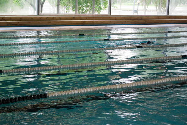 游泳池图片下载