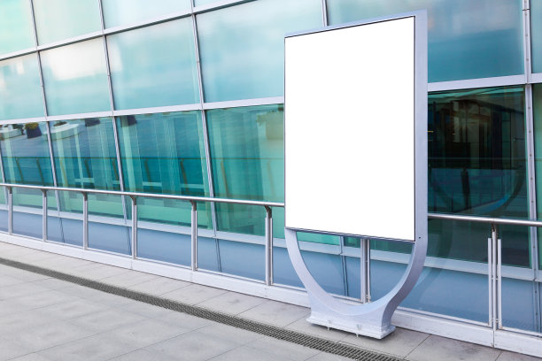 城市的空白广告牌图片下载