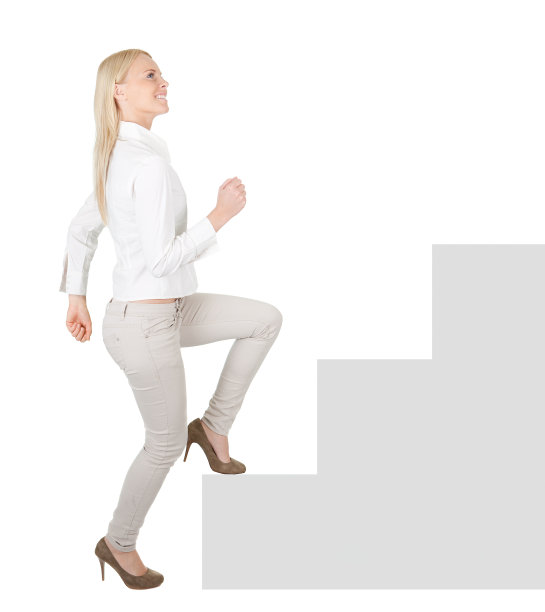 成功的女商人走上楼梯图片下载