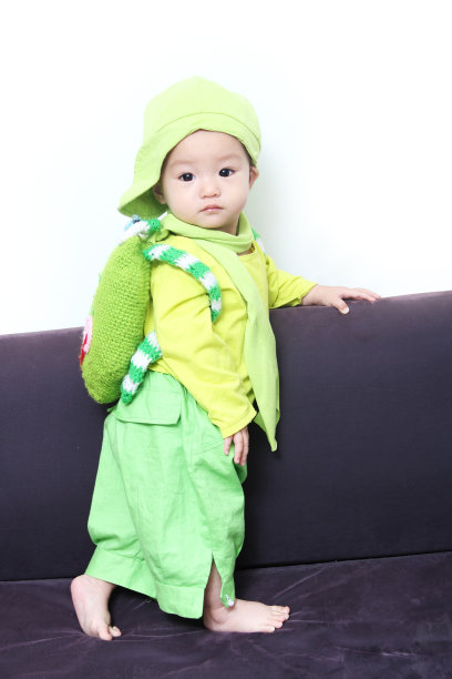 可爱的小女孩图片下载