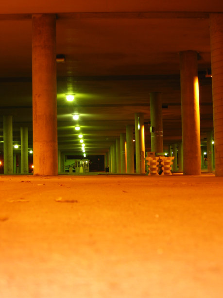 地下停车场2图片下载