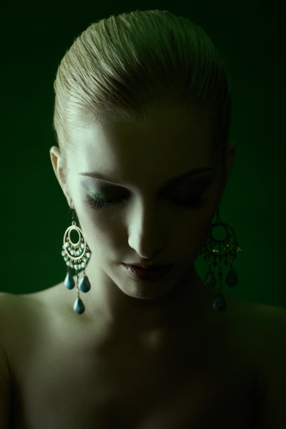 美丽的金发碧眼图片下载