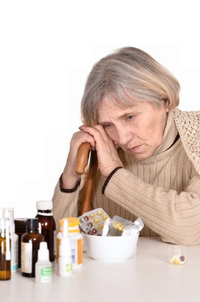 悲伤的老妇人图片下载