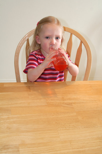 樱桃苏打水女孩，2 / 2图片下载