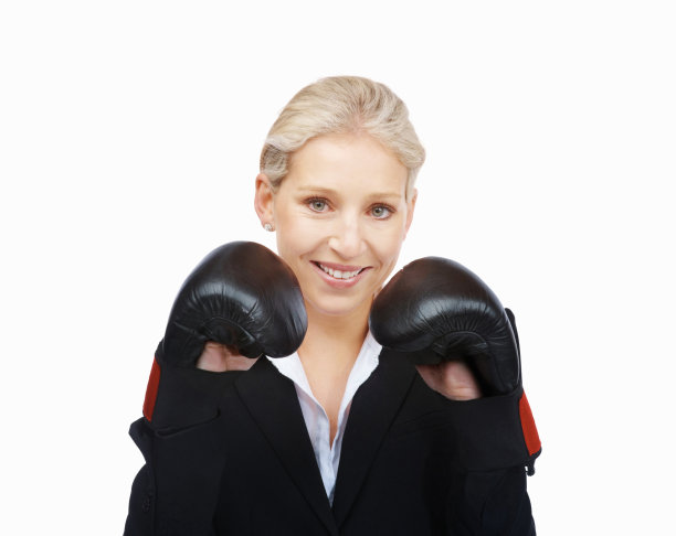 戴拳击手套的女商人图片下载