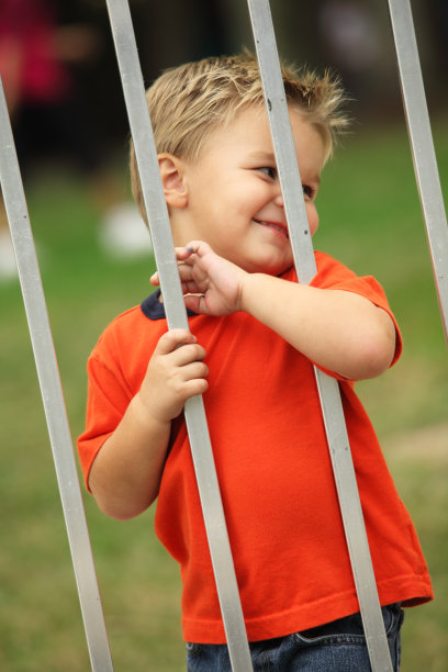 可爱的男孩图片下载