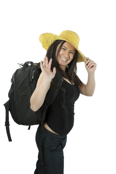 年轻女子准备去徒步旅行图片下载