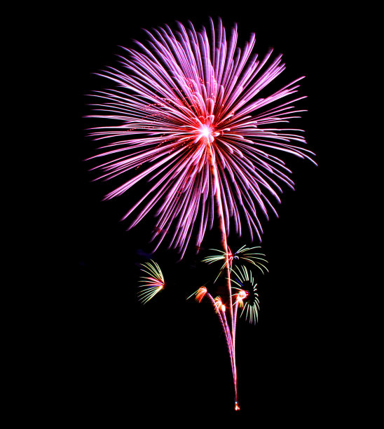 黑色夜空中的绚丽烟花素材图片