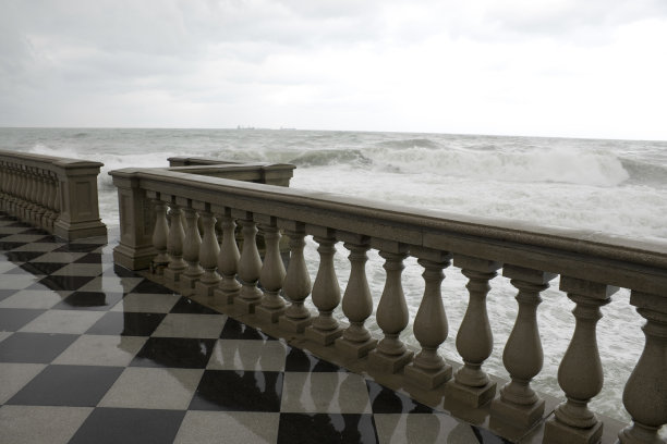 暴风雨过后,图片下载