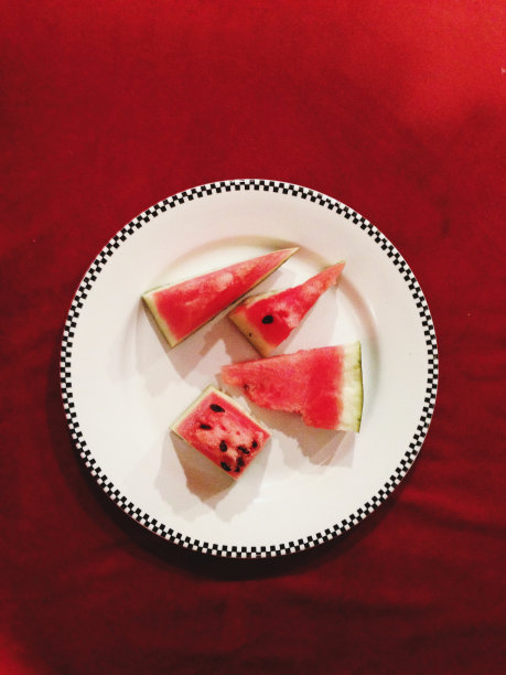 红色的西瓜片图片下载