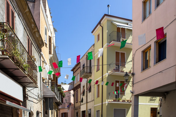 Sennori镇的街道图片下载