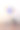 女艺术家在画布上作画图片下载
