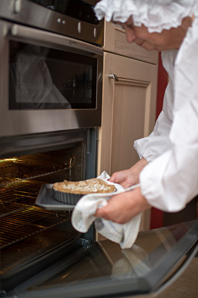 厨房女佣图片下载