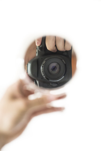 镜中的摄影师图片下载