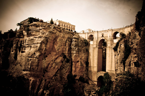 隆达的石桥图片下载